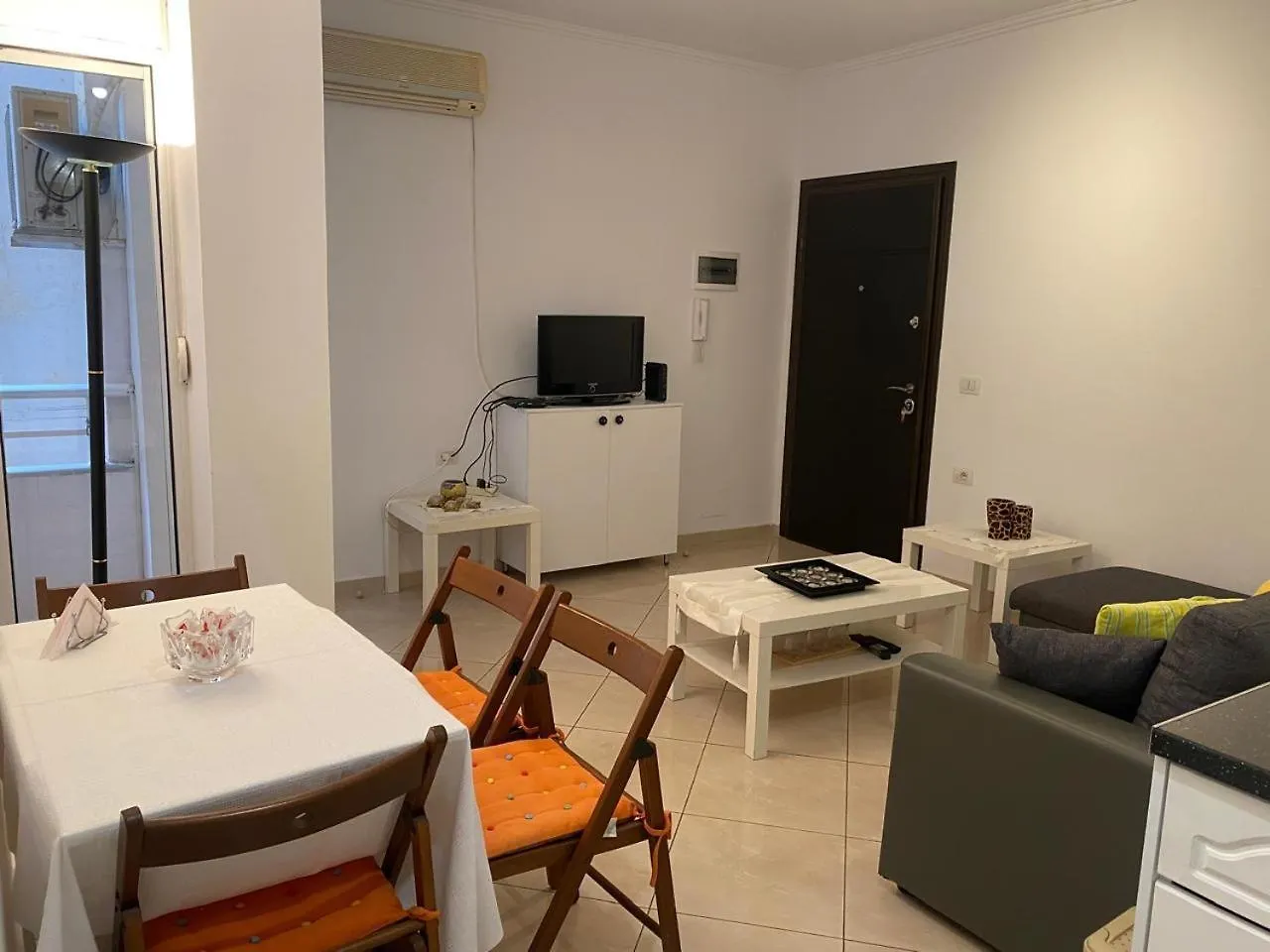 Boulevard Apartment Gjashte
