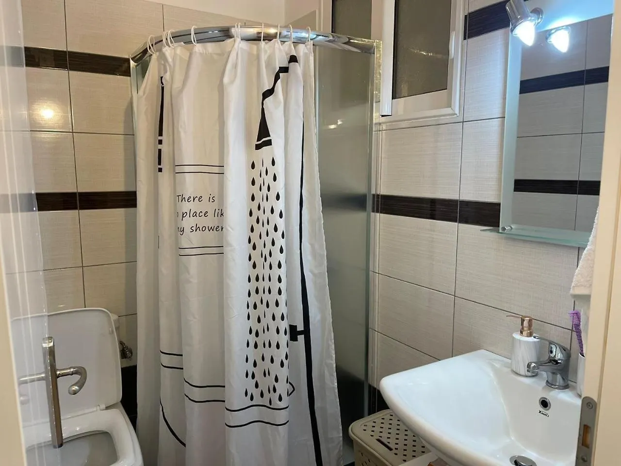 Boulevard Apartment Gjashte Albania