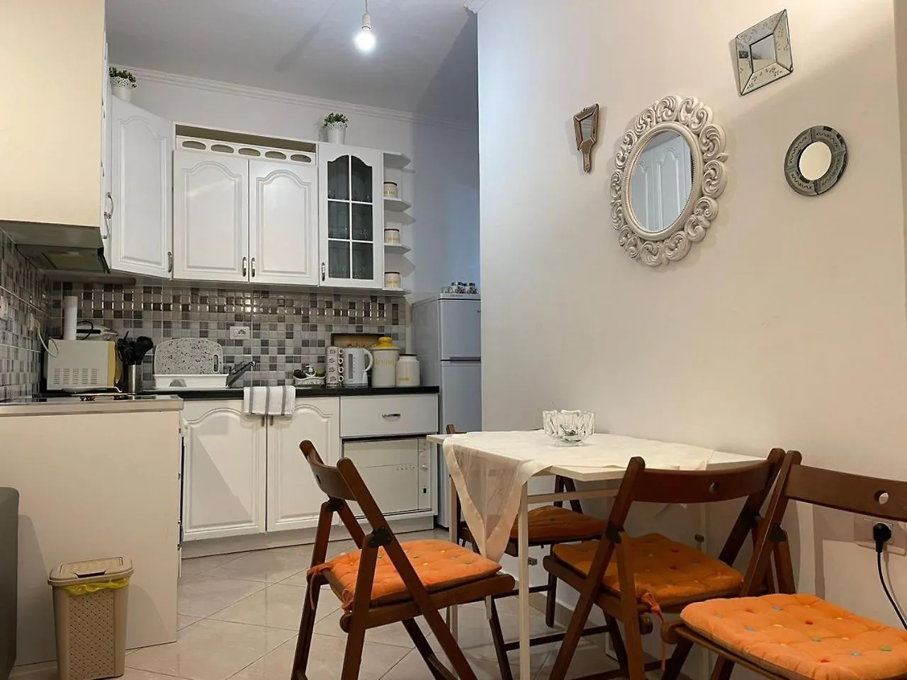 Boulevard Apartment Gjashte Albania